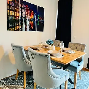 Moderne Naehe Hbf-lift-tiefgarage-contactless Check-in Apartment Hannover